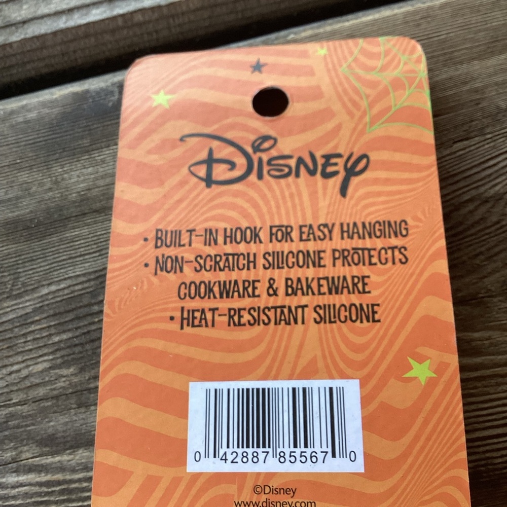 Disney Halloween Baking Utensils with Mickey Mouse - Picture 4 of 4